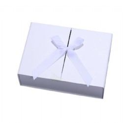 Pink Collapsible Gift Box With Ribbon